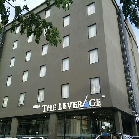 The Leverage Business hotel  Johor Bahru Exterior foto