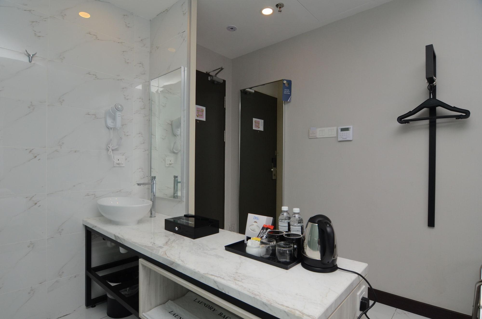 The Leverage Business hotel  Johor Bahru Exterior foto