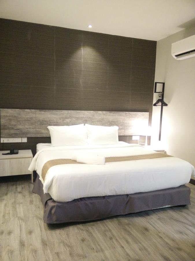 The Leverage Business hotel  Johor Bahru Exterior foto