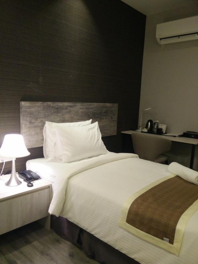 The Leverage Business hotel  Johor Bahru Exterior foto