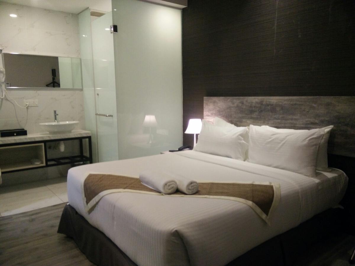 The Leverage Business hotel  Johor Bahru Exterior foto