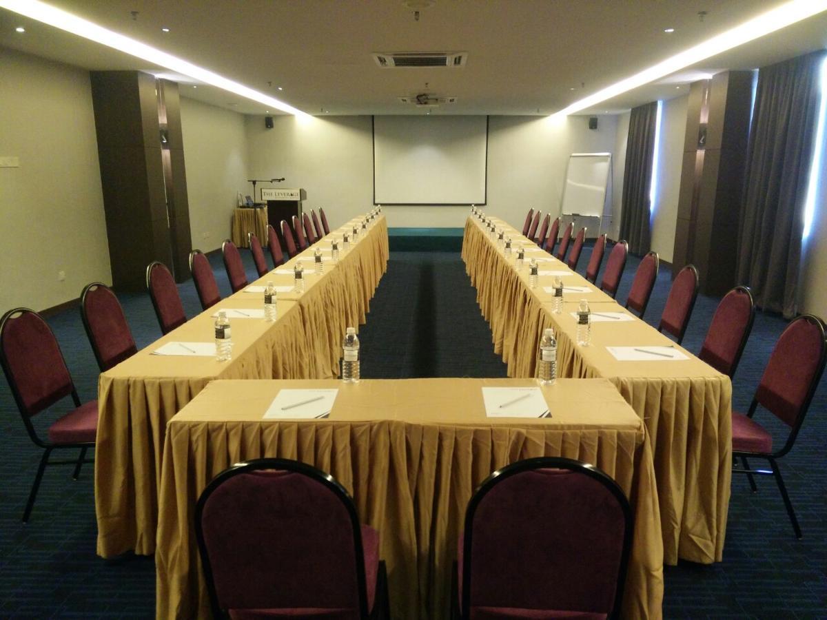 The Leverage Business hotel  Johor Bahru Exterior foto