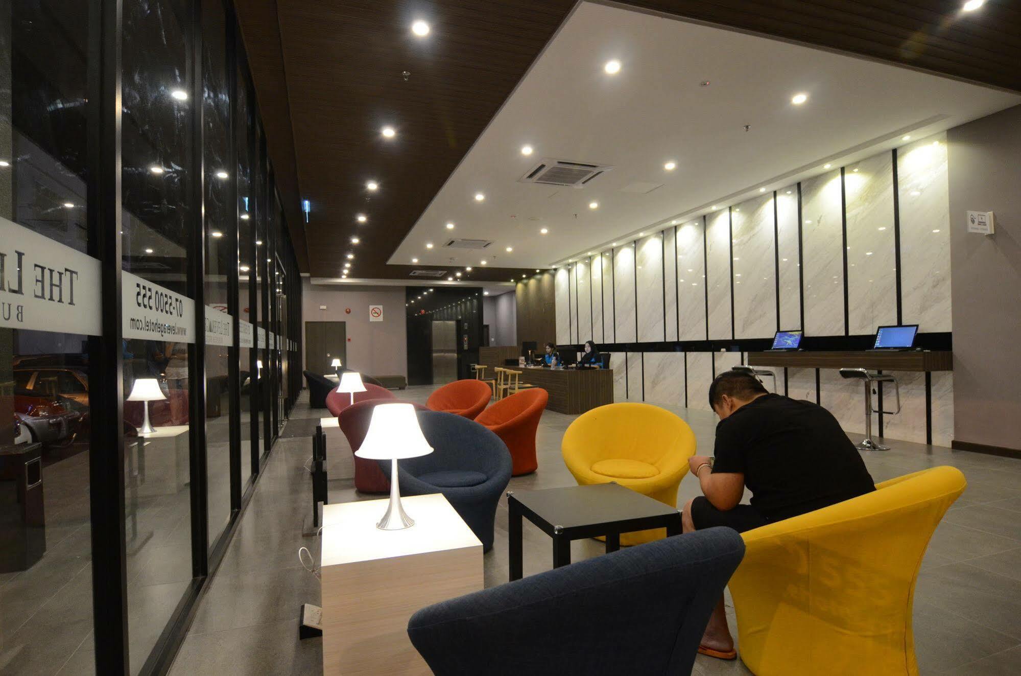 The Leverage Business hotel  Johor Bahru Exterior foto