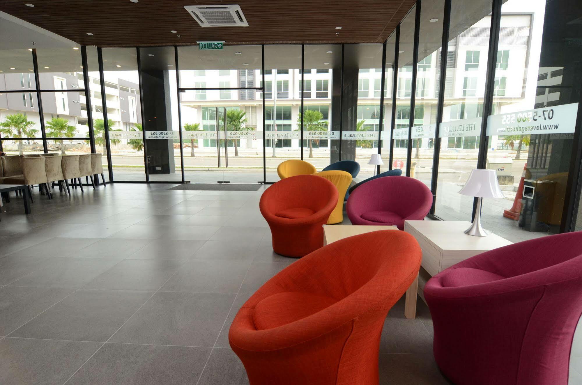 The Leverage Business hotel  Johor Bahru Exterior foto